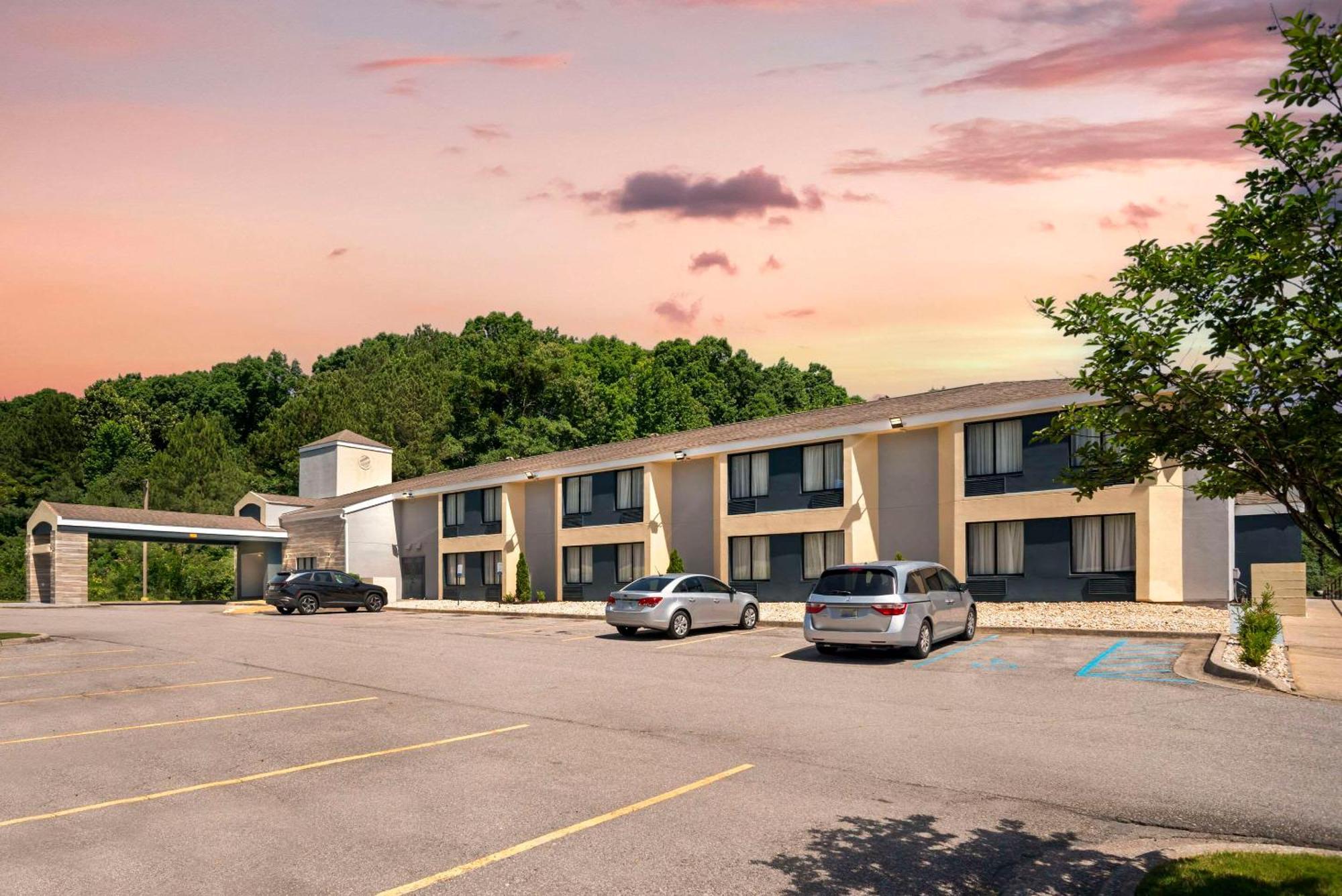 Rodeway Inn Tuscaloosa near University Exterior foto